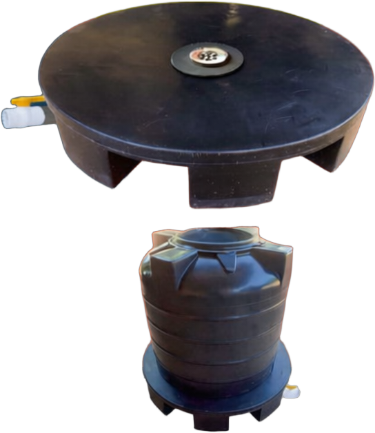 UNITED 100 Percent Drainage Self-Cleaning Water Storage Tank Base isolated render